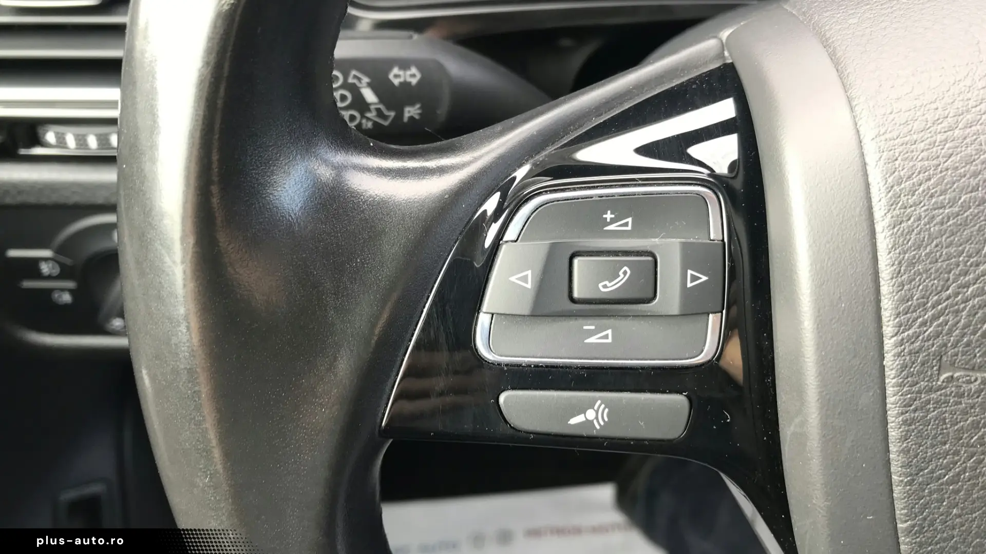 Volkswagen Touareg 3.0 V6 TDI SCR Blue Motion DPF Automatik