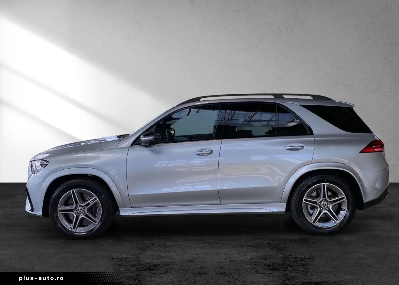 MERCEDES-BENZ GLE 450d 4M AMG AIRMATIC Pano Distr AHK