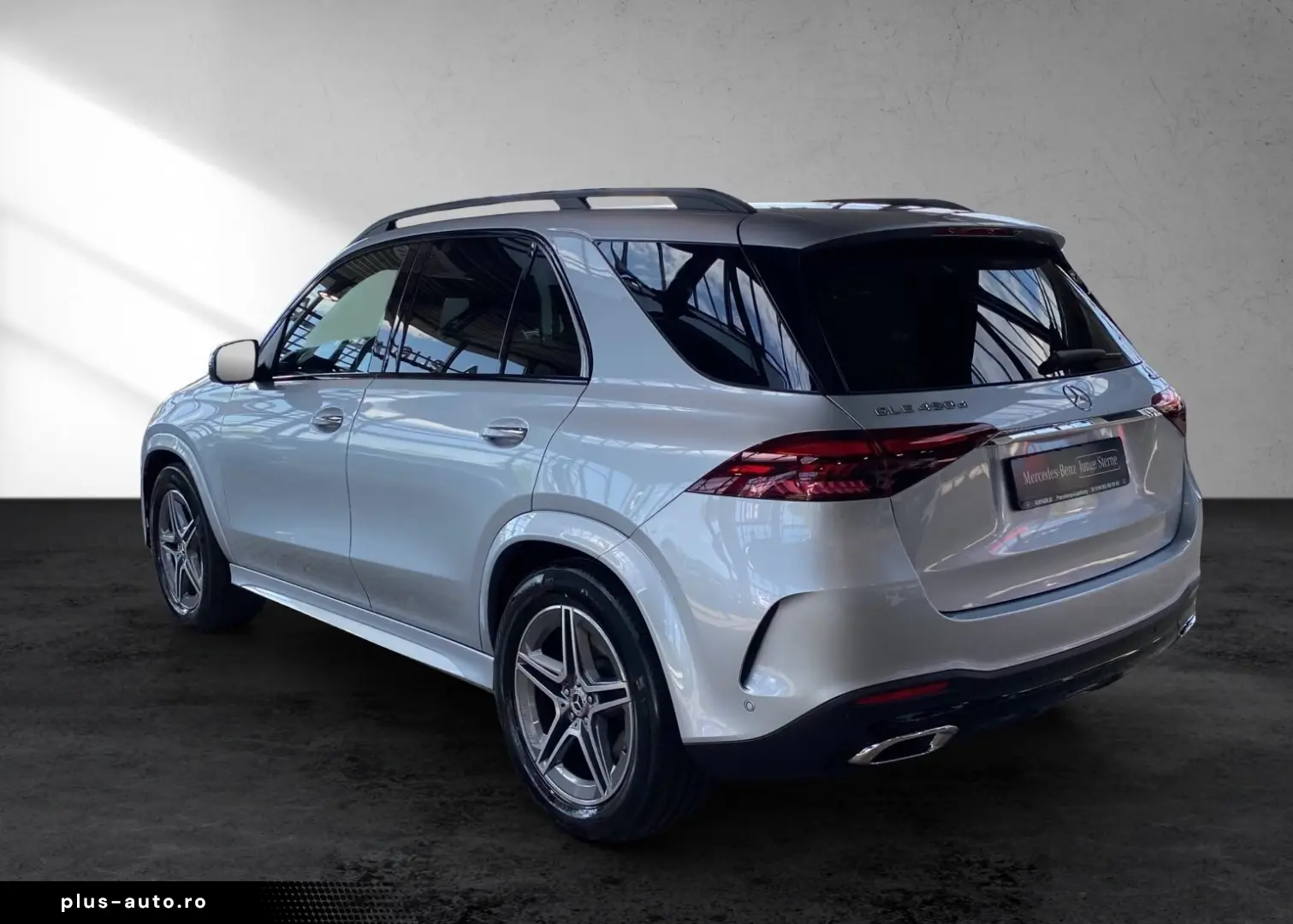 MERCEDES-BENZ GLE 450d 4M AMG AIRMATIC Pano Distr AHK