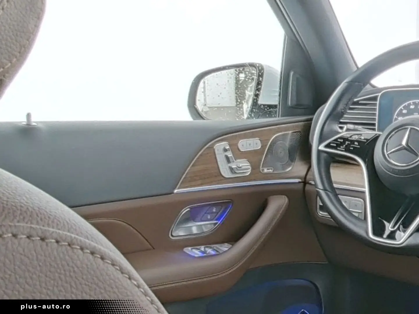 MERCEDES-BENZ GLE 350de 4M AMG AIRMATIC Multibeam Pano Burm