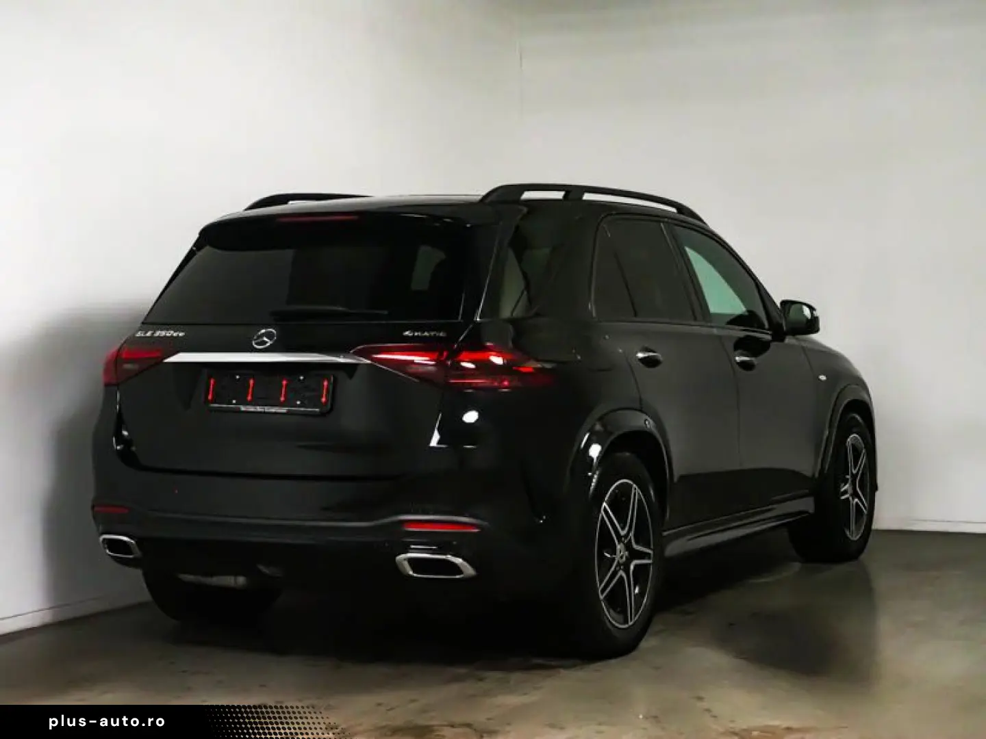 MERCEDES-BENZ GLE 350de 4M AMG Pano Burm Memo AHK