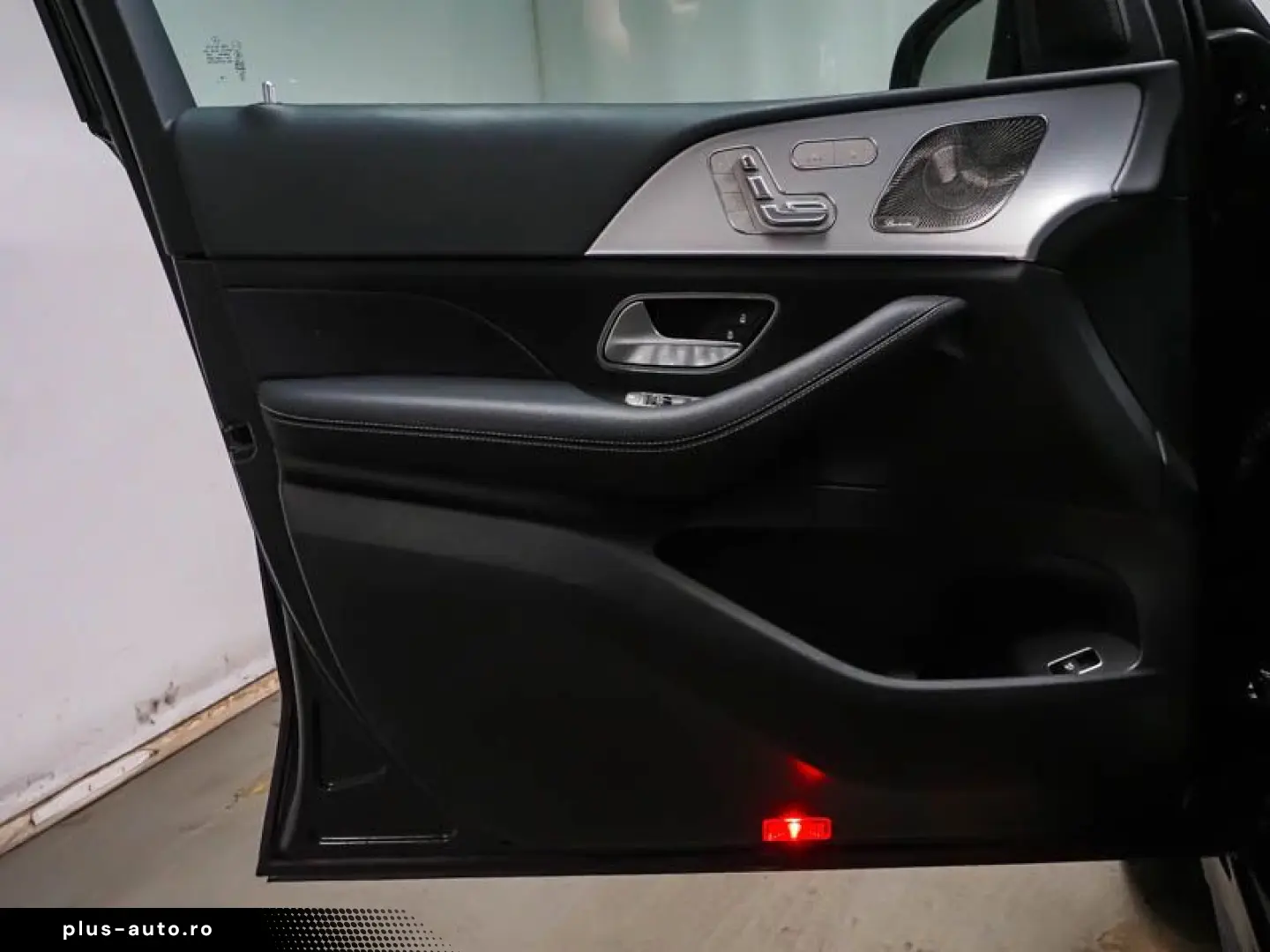 MERCEDES-BENZ GLE 350de 4M AMG Pano Burm Memo AHK