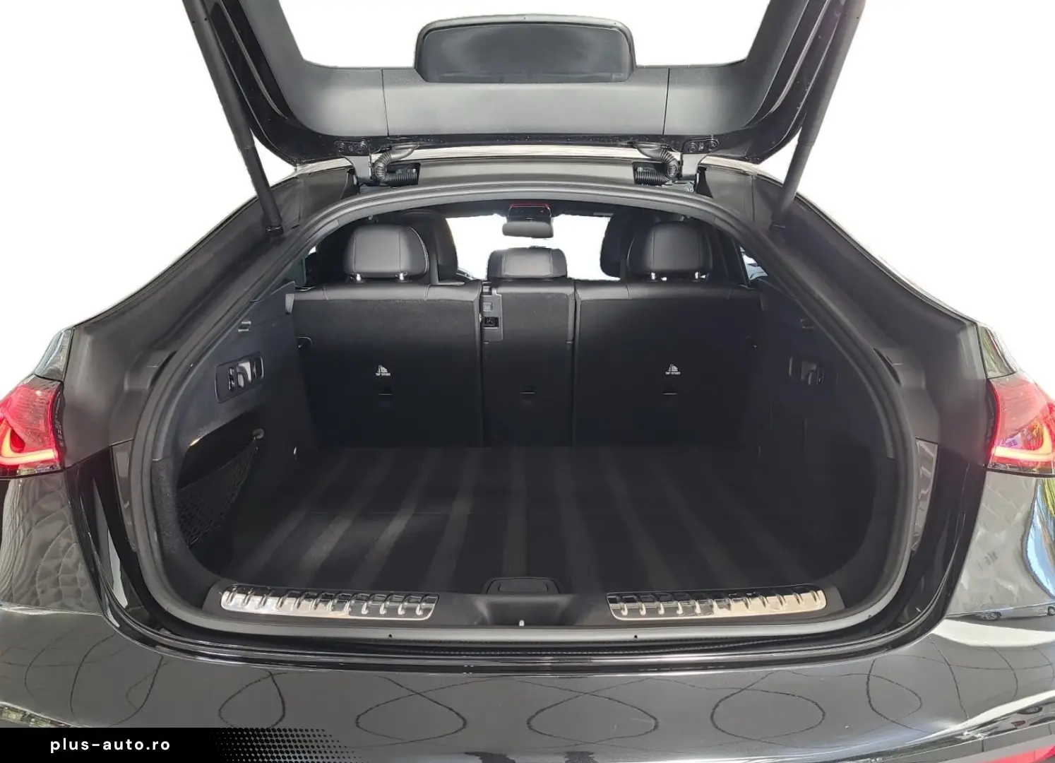 MERCEDES-BENZ GLC 300 4M AMG Coupé Pano Burm Digital AHK