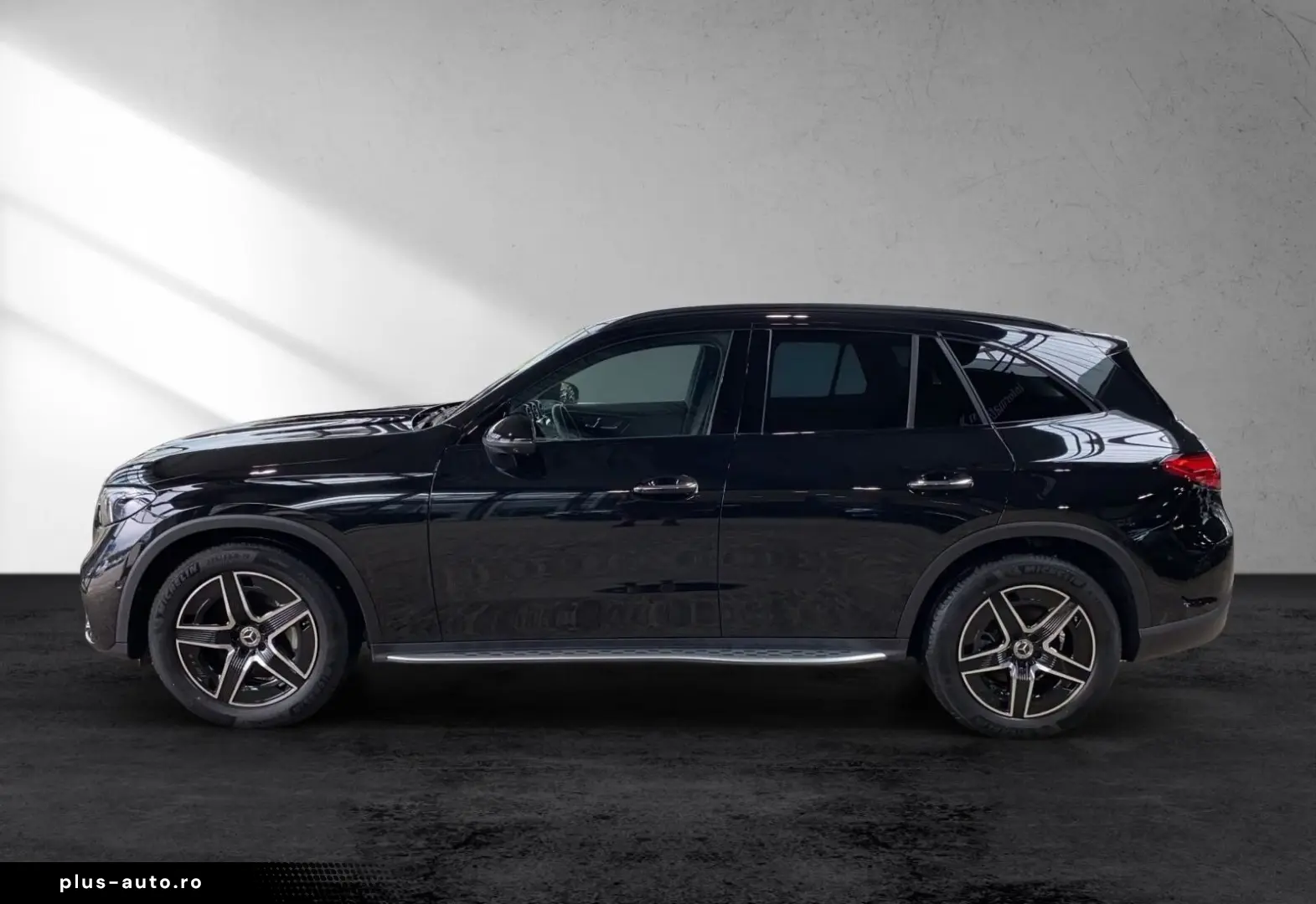 MERCEDES-BENZ GLC 200 4M AMG Night 360Cam Digital AHK