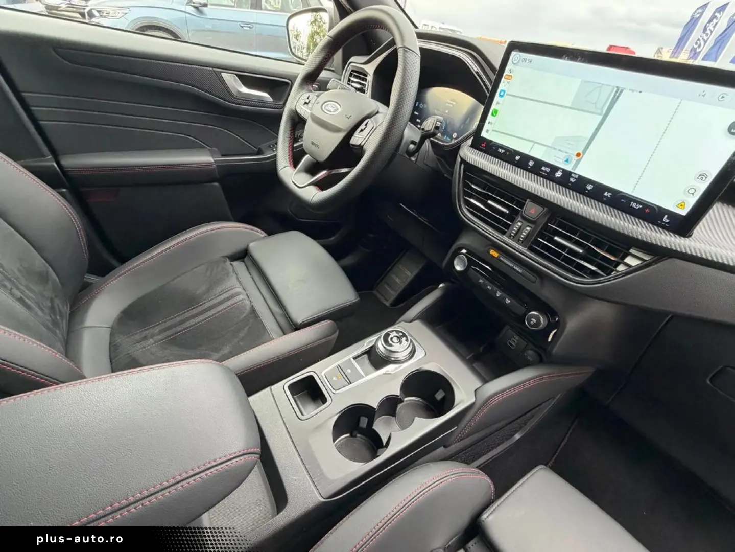 Ford Kuga ST-Line X 2.5 Plug In Hybrid 243 CP
