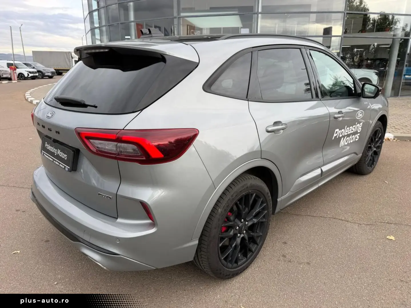 Ford Kuga ST-Line X 2.5 Plug In Hybrid 243 CP