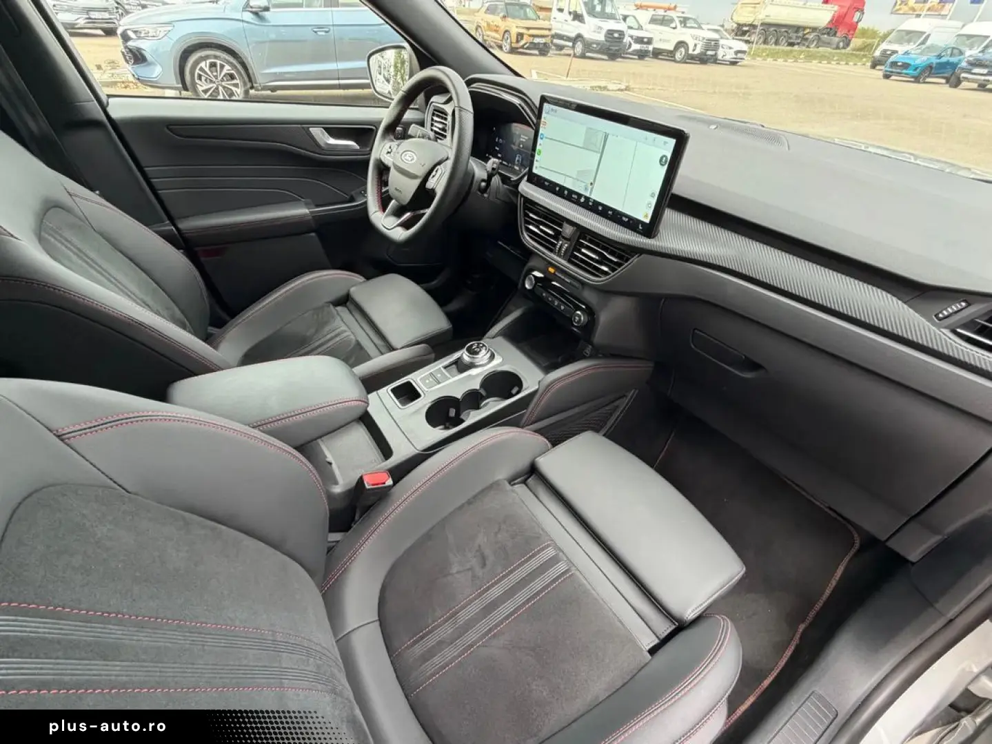 Ford Kuga ST-Line X 2.5 Plug In Hybrid 243 CP