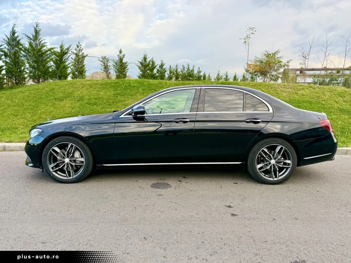 Mercedes-Benz E
