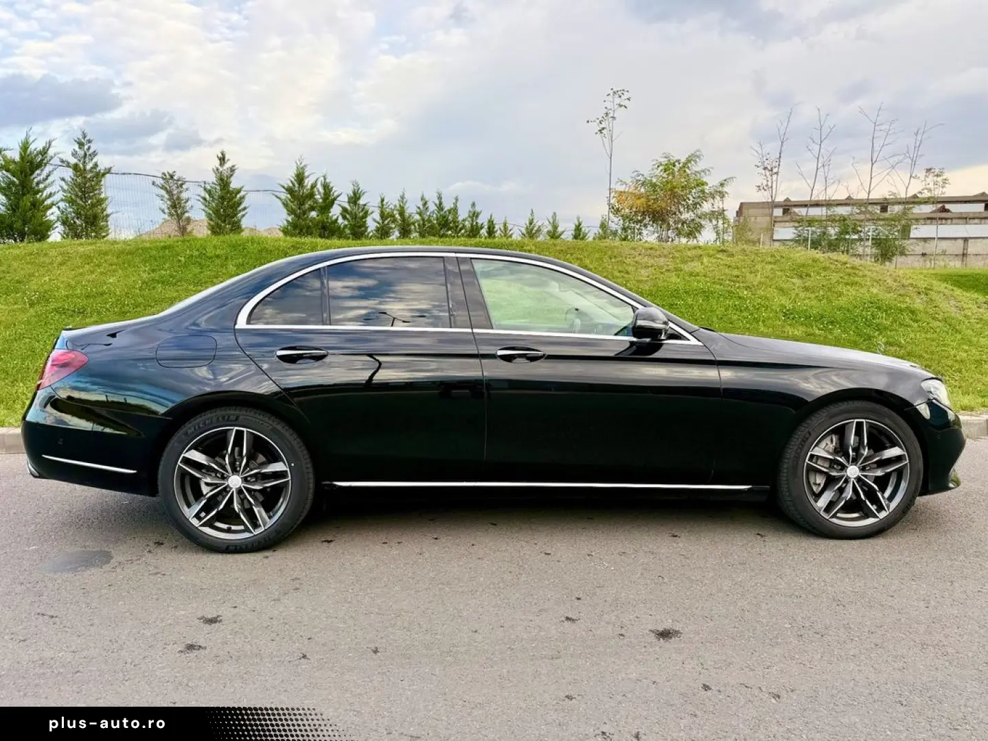 Mercedes-Benz E