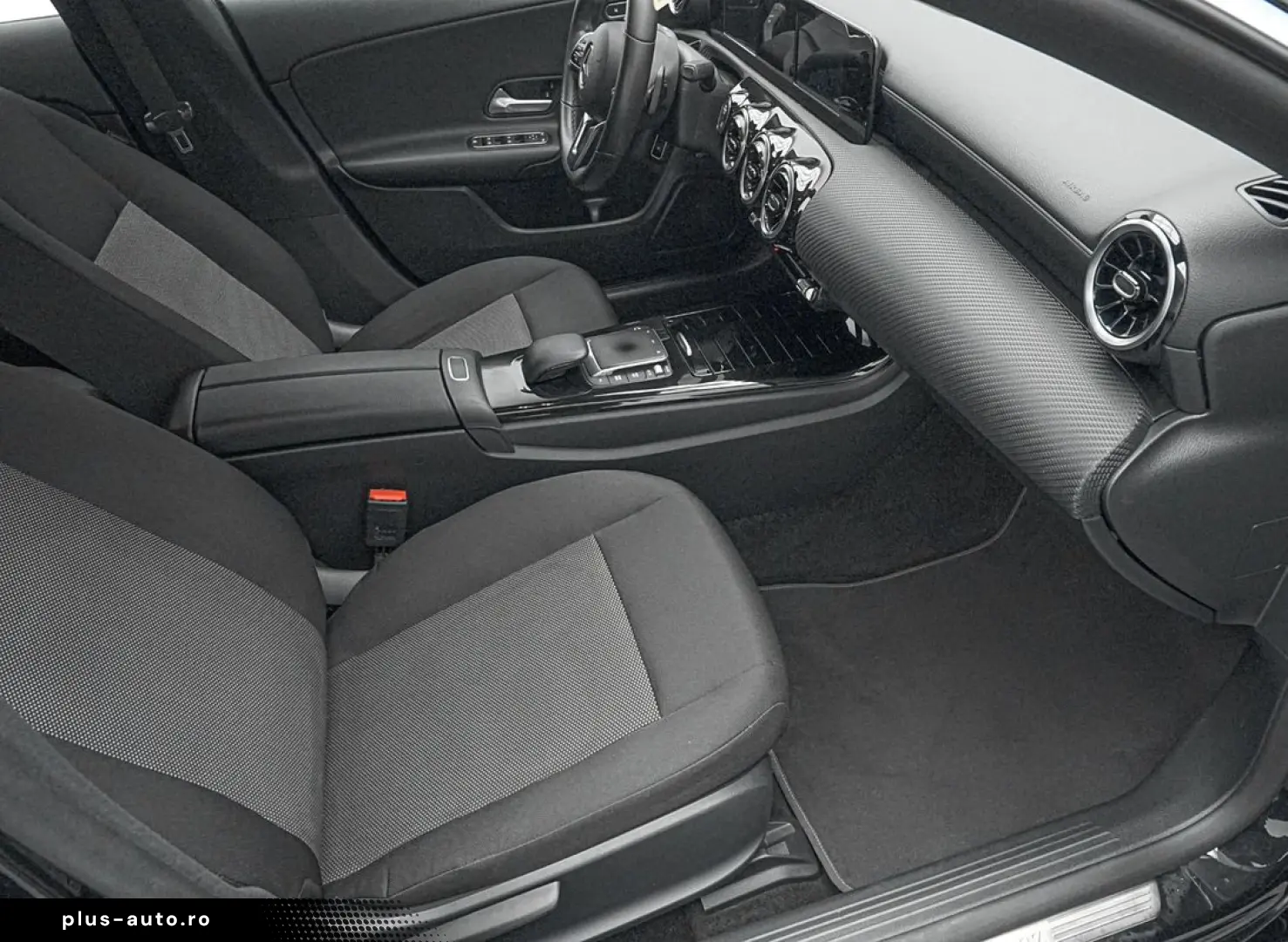 Mercedes-Benz Cla-180