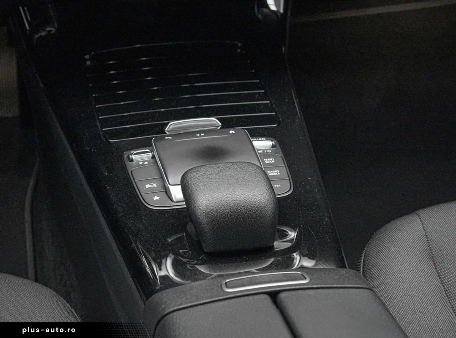 Mercedes-Benz Cla-180