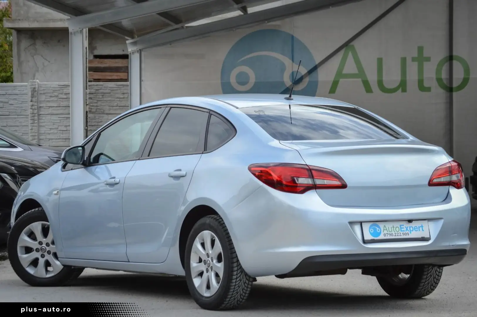 2016 Opel Astra Sedan 1.6 Benzină 116CP   RATE FIXE   AVANS