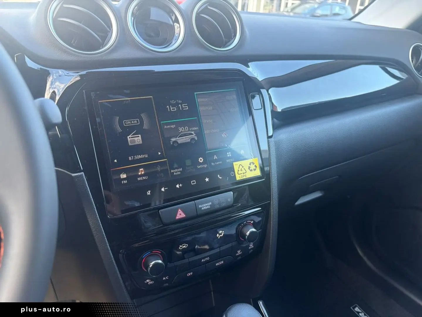 Suzuki Vitara 1.4 Boosterjet AT MHEV Signature
