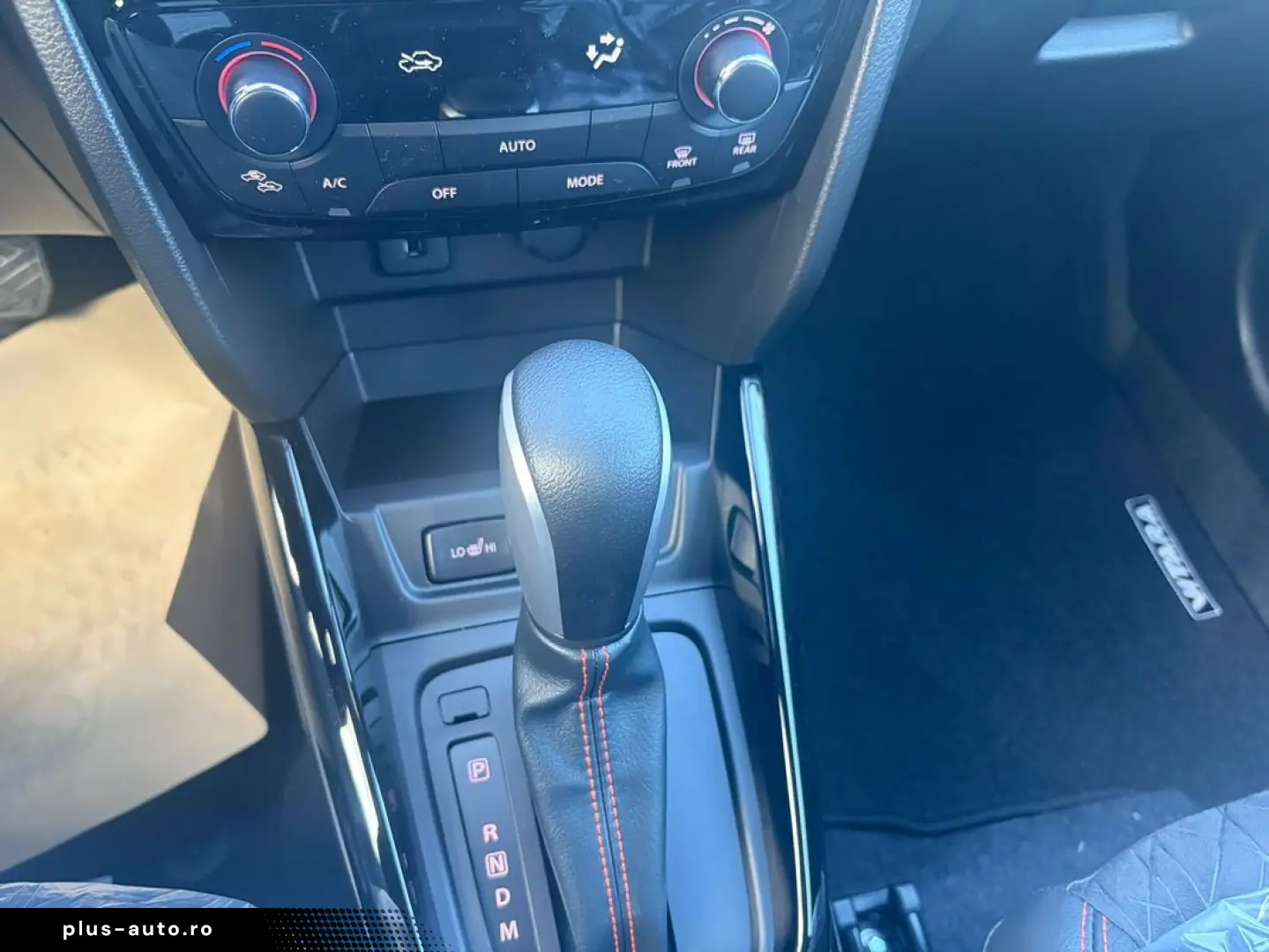 Suzuki Vitara 1.4 Boosterjet AT MHEV Signature