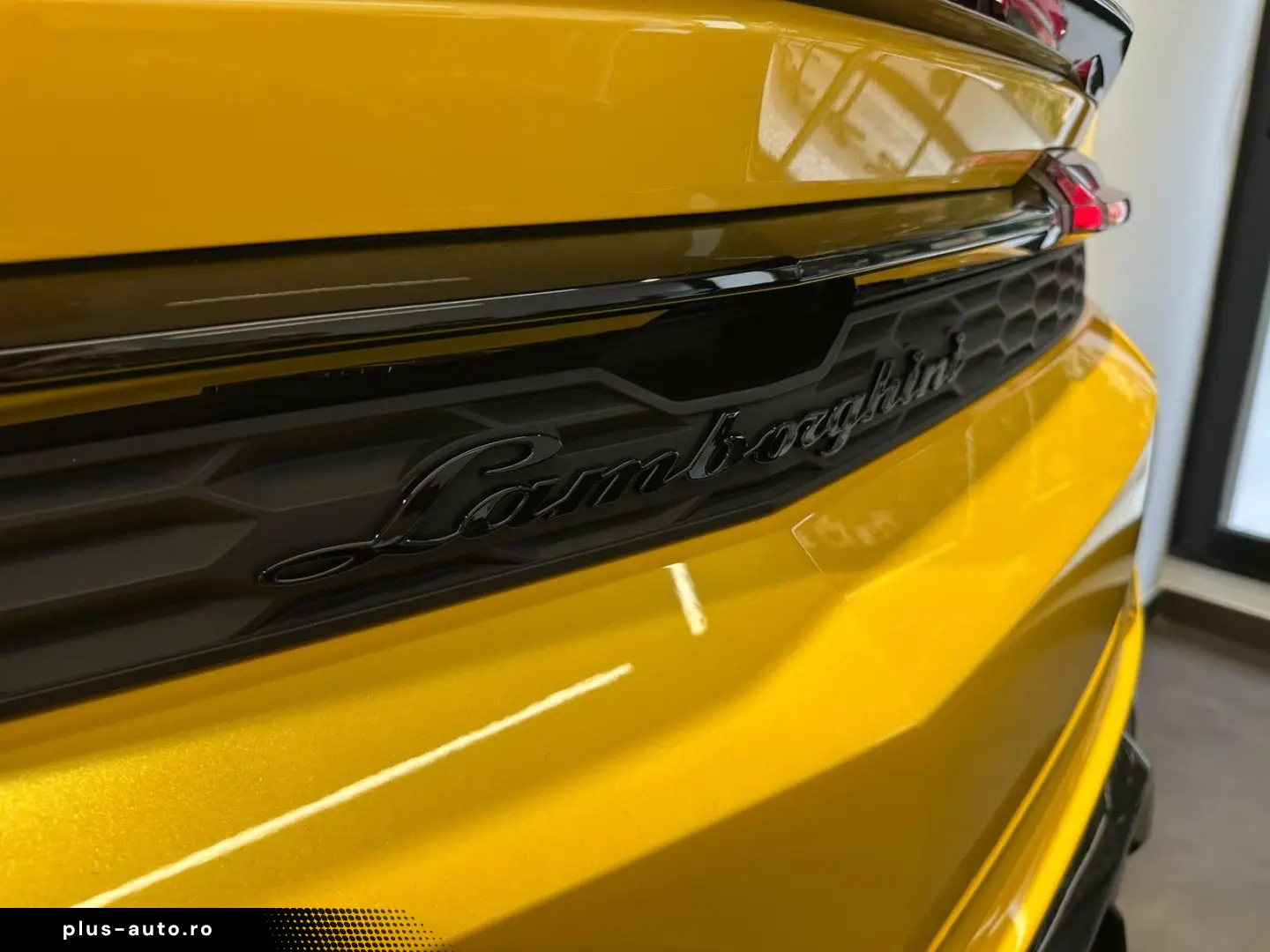 LAMBORGHINI Urus 4.0 V8 PHEV SE