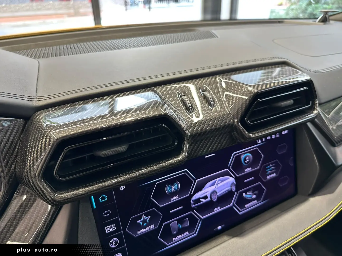 LAMBORGHINI Urus 4.0 V8 PHEV SE