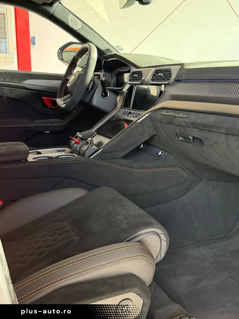 LAMBORGHINI URUS PERFORMANTE -COC 25- Full Carbon - Tv - B&O