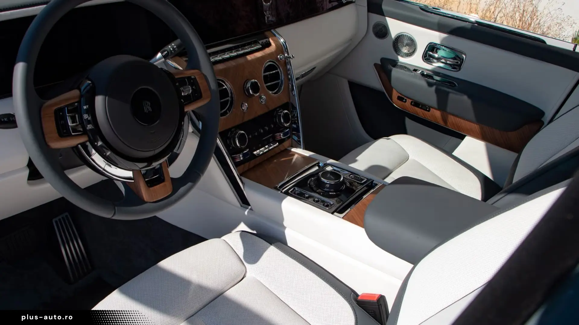 Rolls-Royce Cullinan V12 6.75 571hp