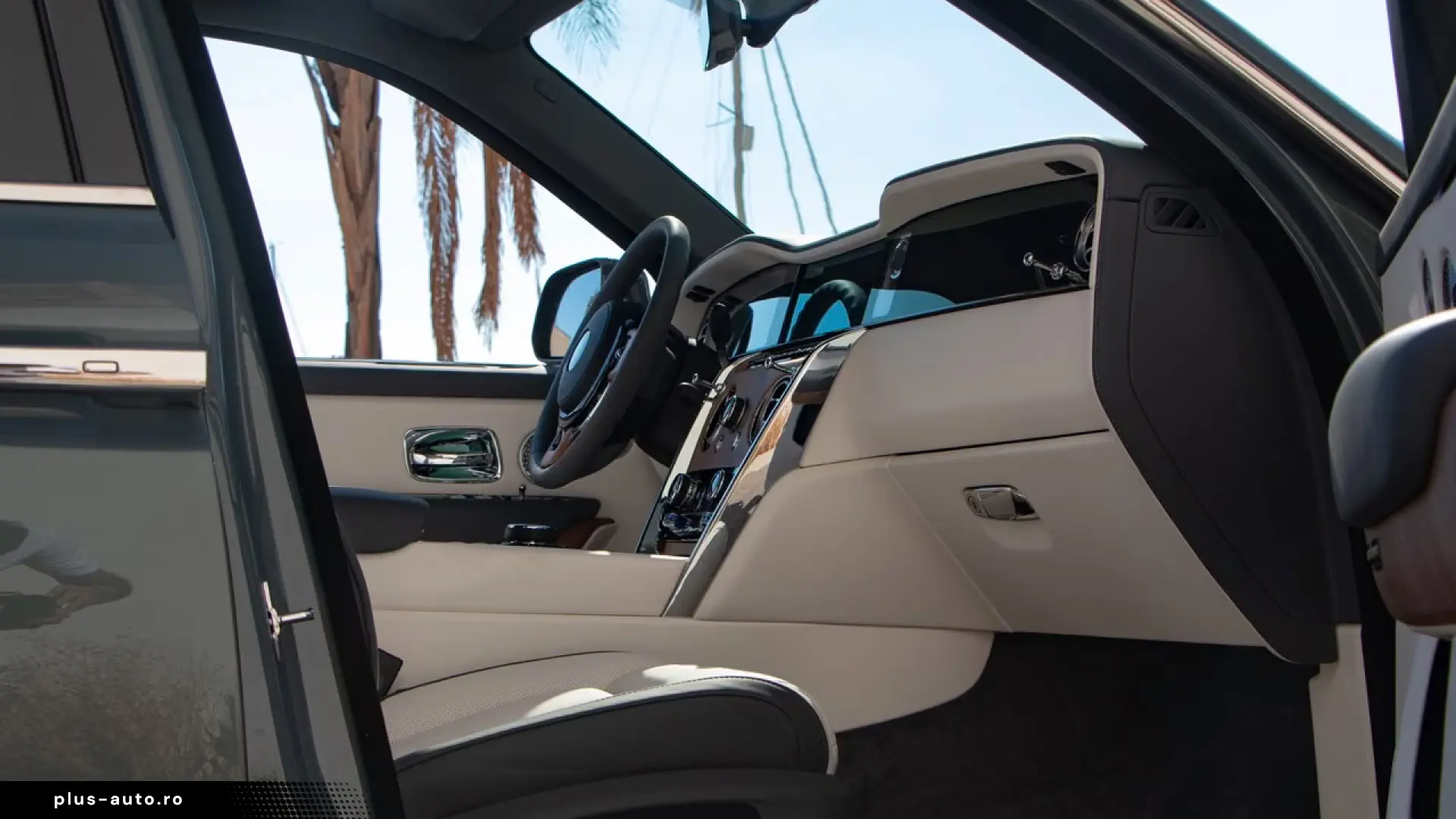 Rolls-Royce Cullinan V12 6.75 571hp