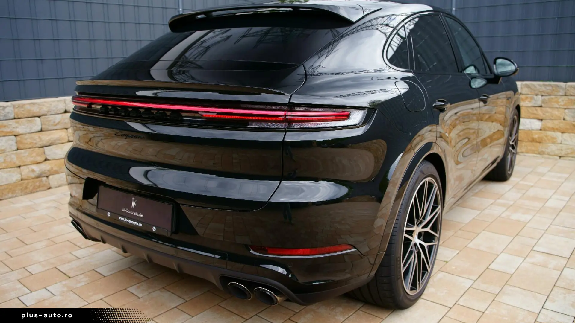 Porsche Cayenne Coupe E-Hybrid Black Edition