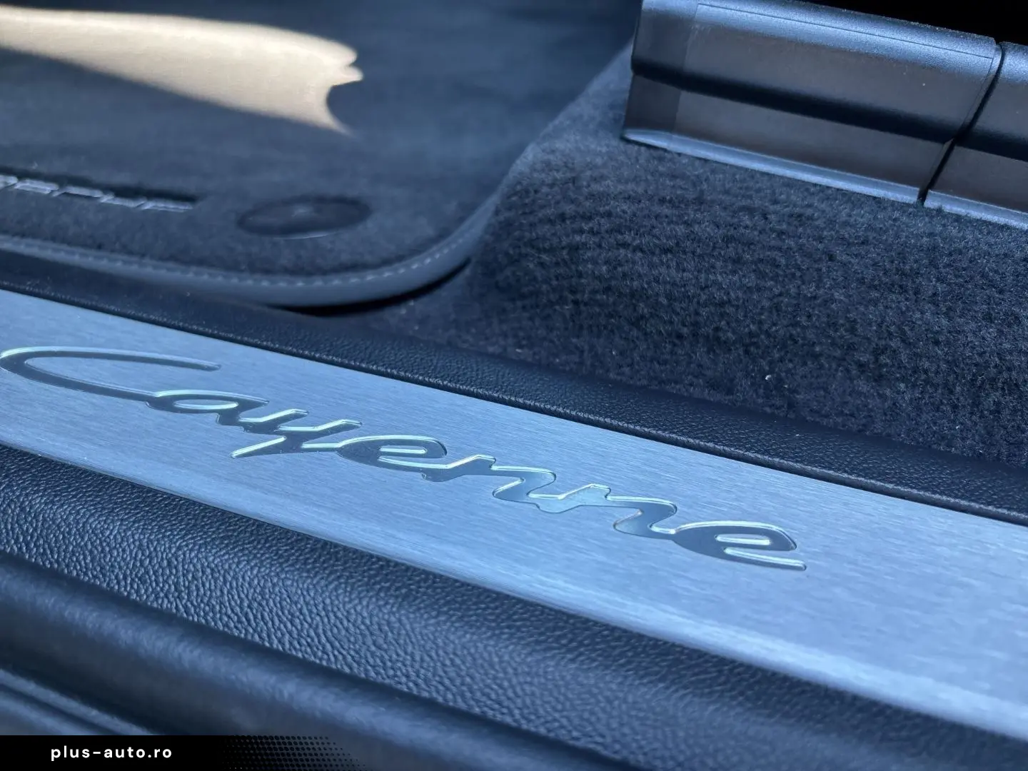 PORSCHE Cayenne E-Hybrid InnoDrive Head-Up BOSE 21-Zoll