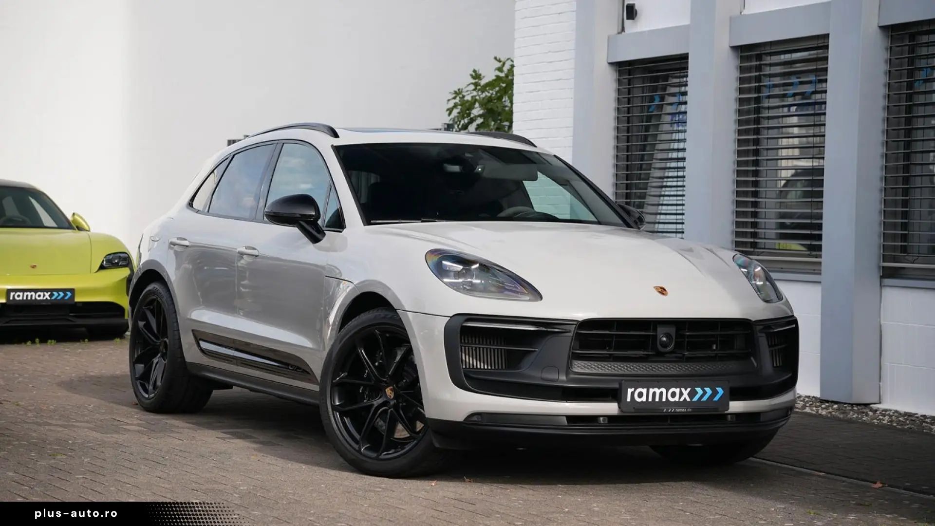Porsche Macan MACAN GTS MY24-ACC-PSCB