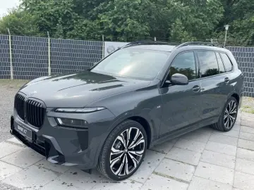 BMW X7 xDrive40d MSportPro PanoSkyLounge LM 23