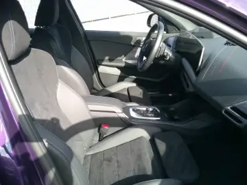 BMW 120 M Sport Head-Up Parking Plus Adaptive LED!
