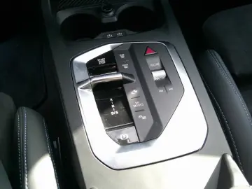 BMW 120 M Sport Head-Up Parking Plus Adaptive LED!