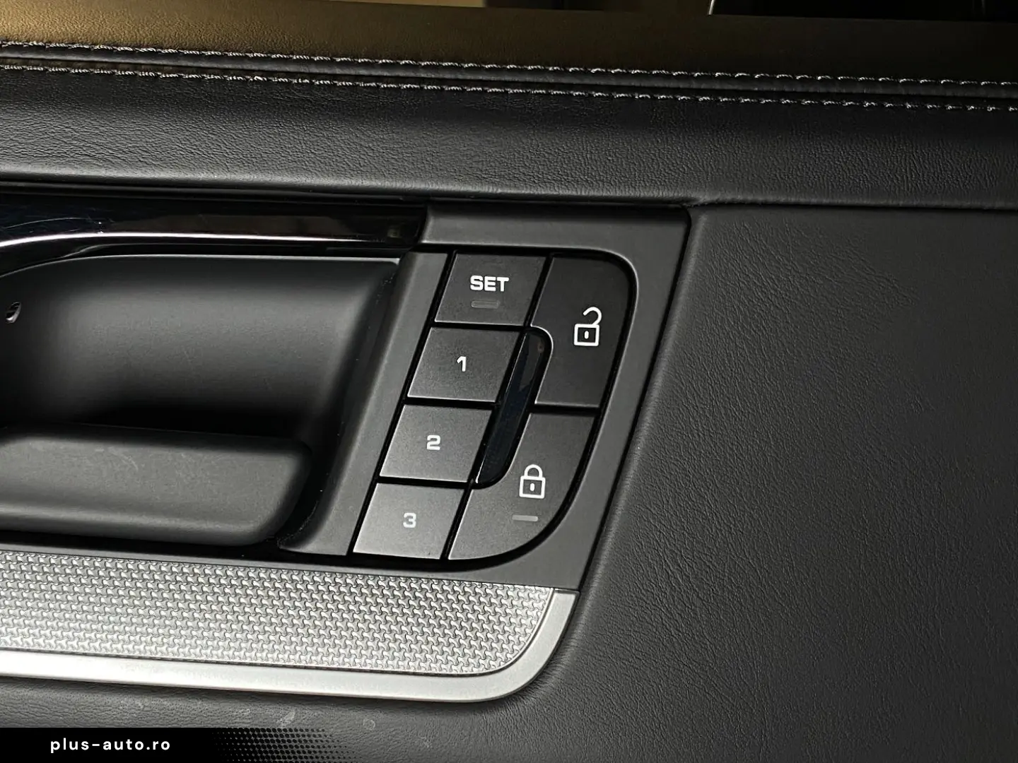 PORSCHE Cayenne E-Hybrid Coupe InnoDrive   BOSE Surround