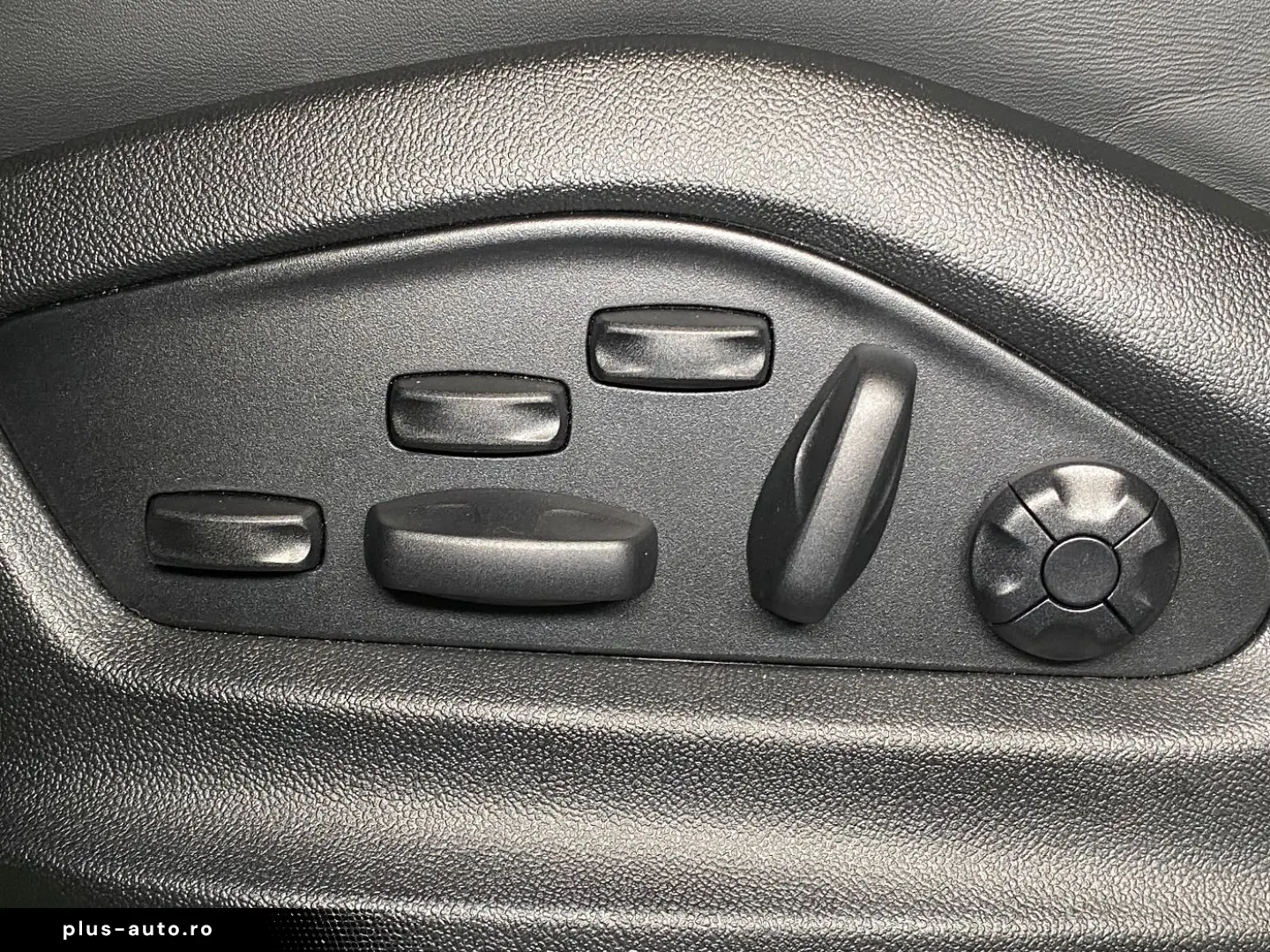 PORSCHE Cayenne E-Hybrid Coupe InnoDrive   BOSE Surround