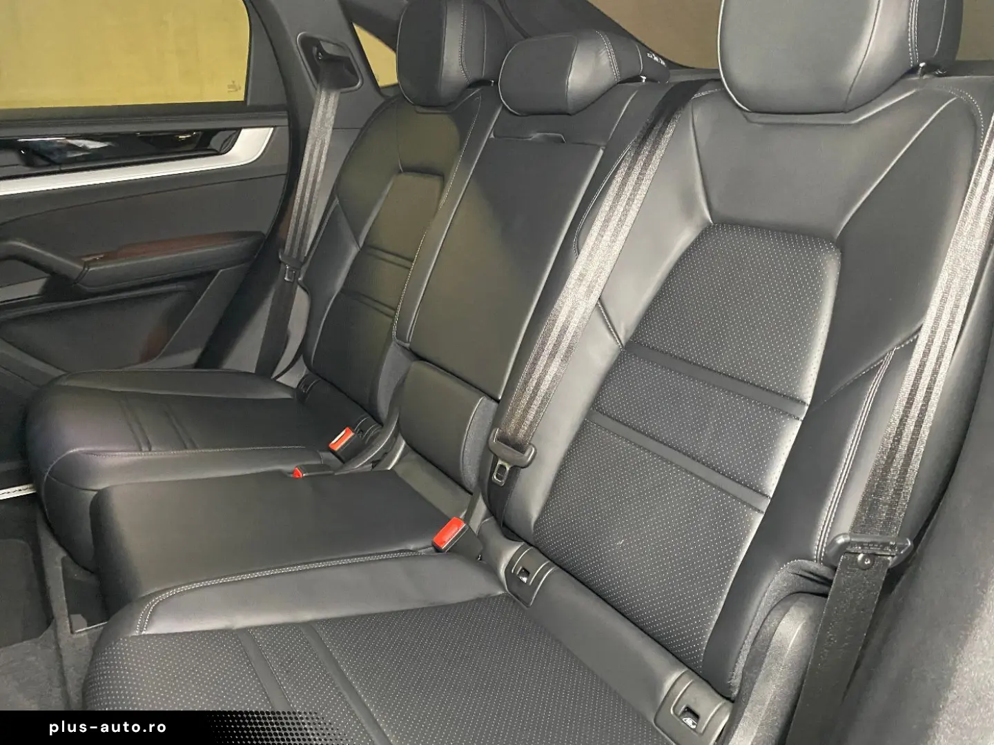 PORSCHE Cayenne E-Hybrid Coupe InnoDrive   BOSE Surround