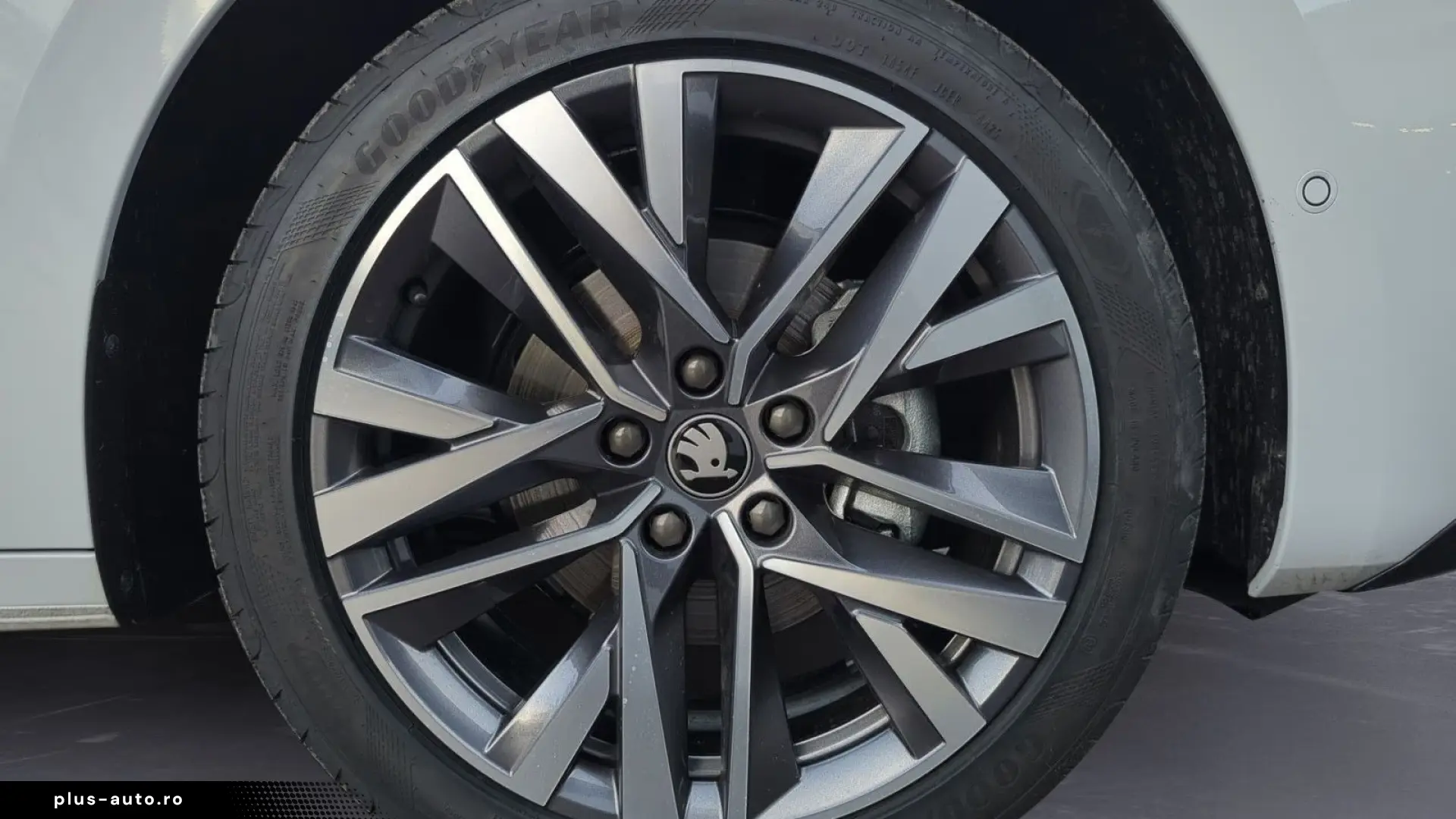Skoda Octavia Combi Sportline 2 0 TDI 7-Gang-DSG