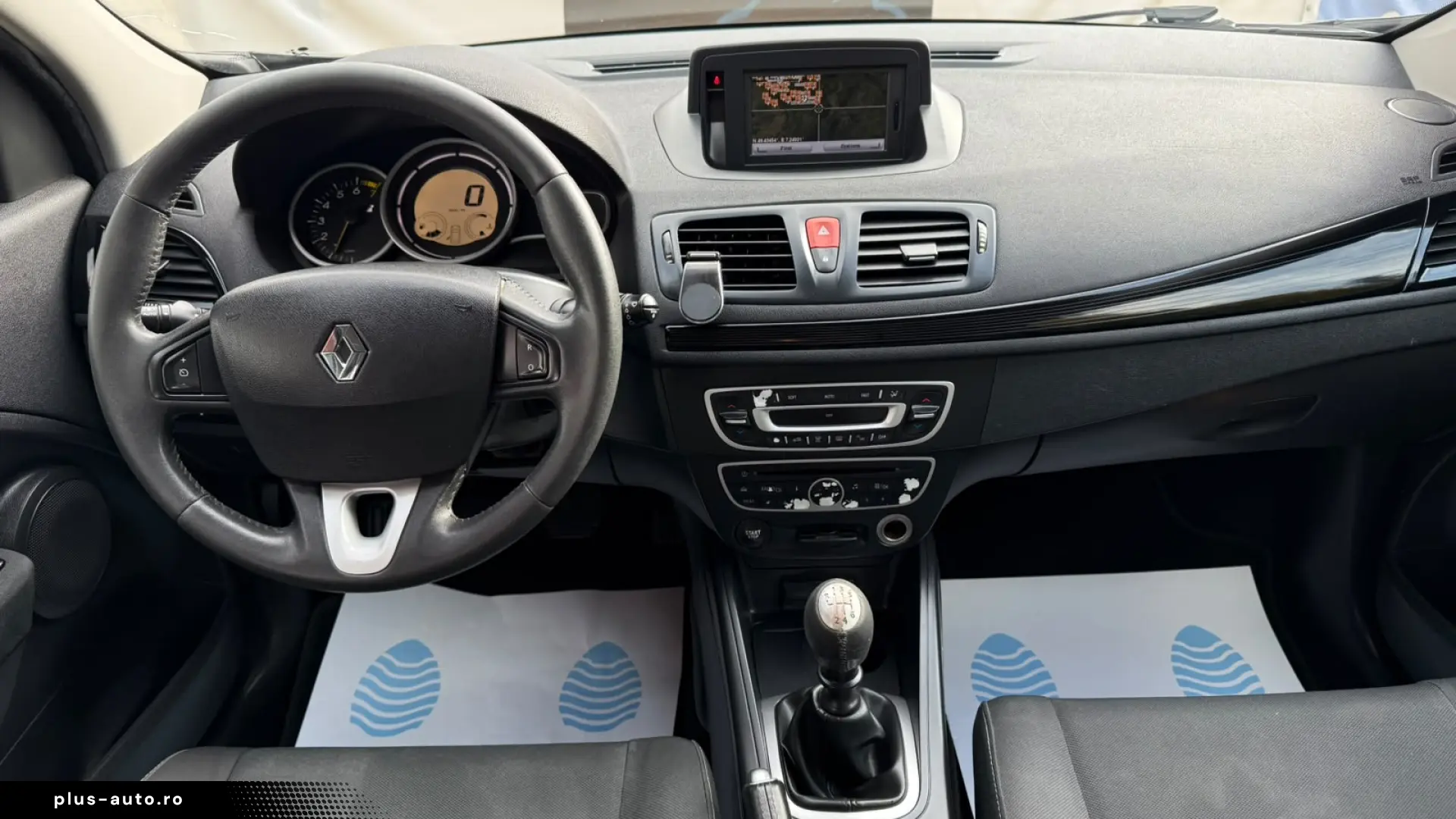 Renault Megane 3 Hatchback 2010 1.6Mpi 110Cp Navi Clima