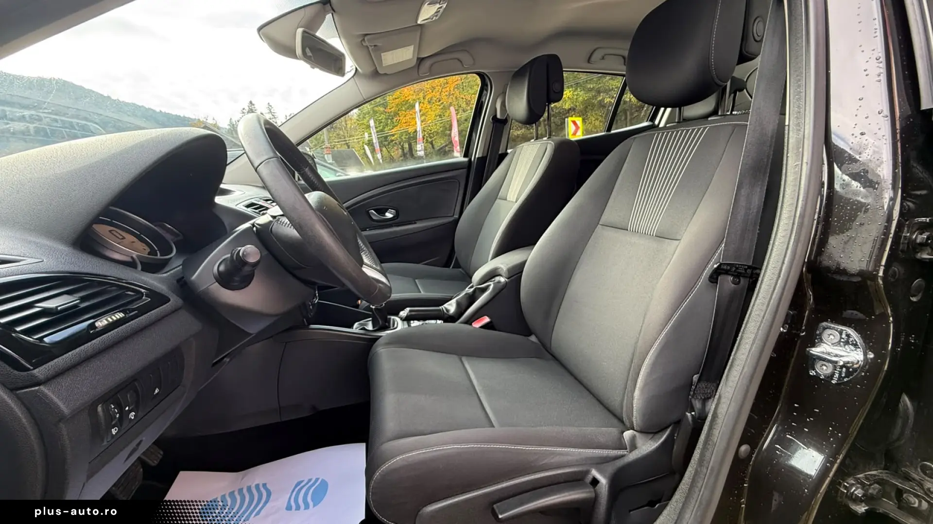 Renault Megane 3 Hatchback 2010 1.6Mpi 110Cp Navi Clima