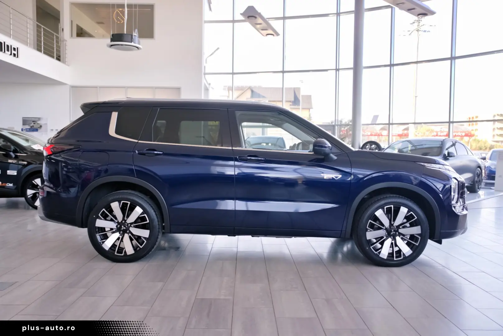 Mitsubishi Outlander 2.4L Automatic 4WD PHEV Instyle