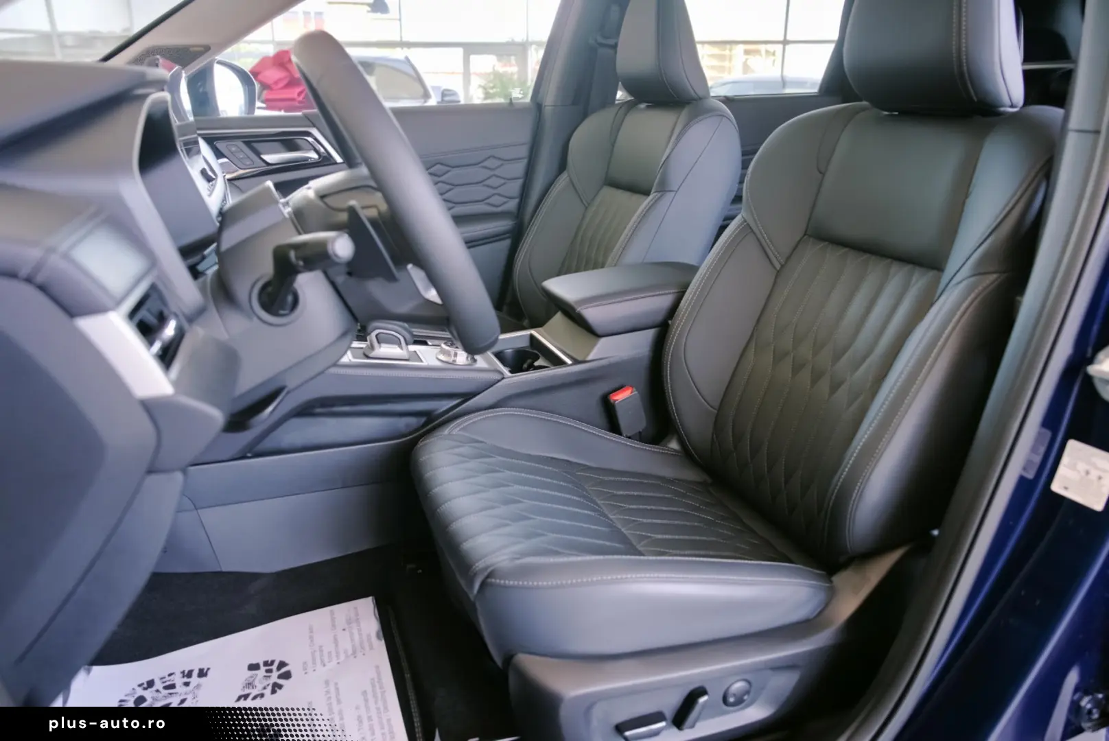 Mitsubishi Outlander 2.4L Automatic 4WD PHEV Instyle