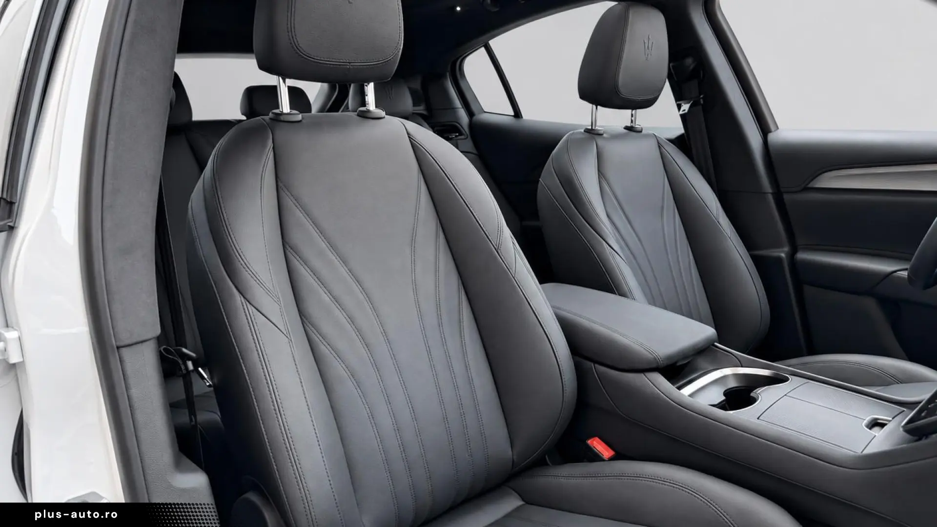 Maserati Grecale GT 300  HUD  PANORAMIC ROOF 20 inch