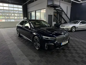 BMW 745