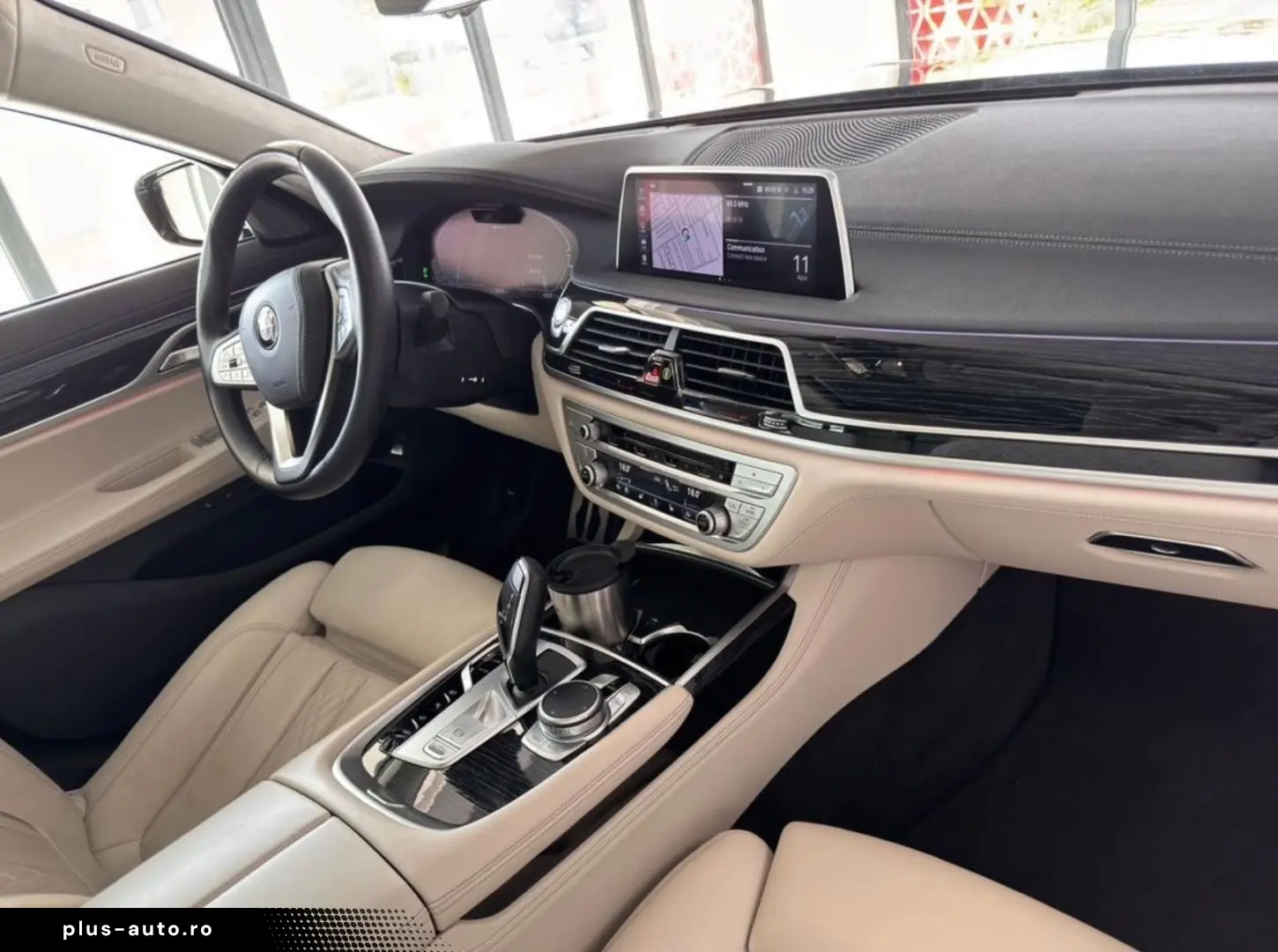 BMW 745