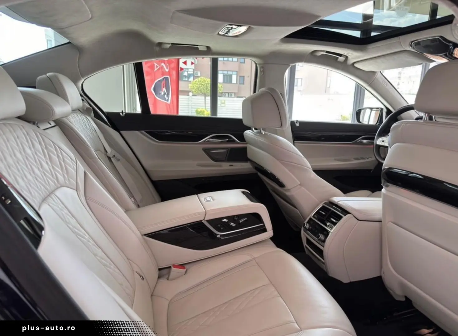 BMW 745