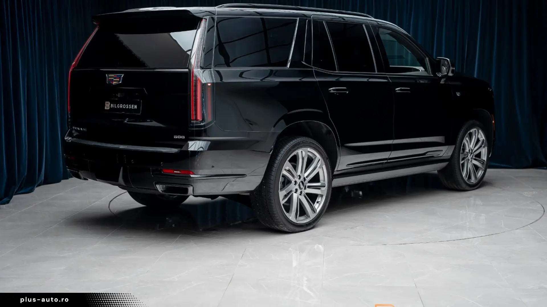 Cadillac Escalade Platinum Sport Exclusive Seats 24  MY26