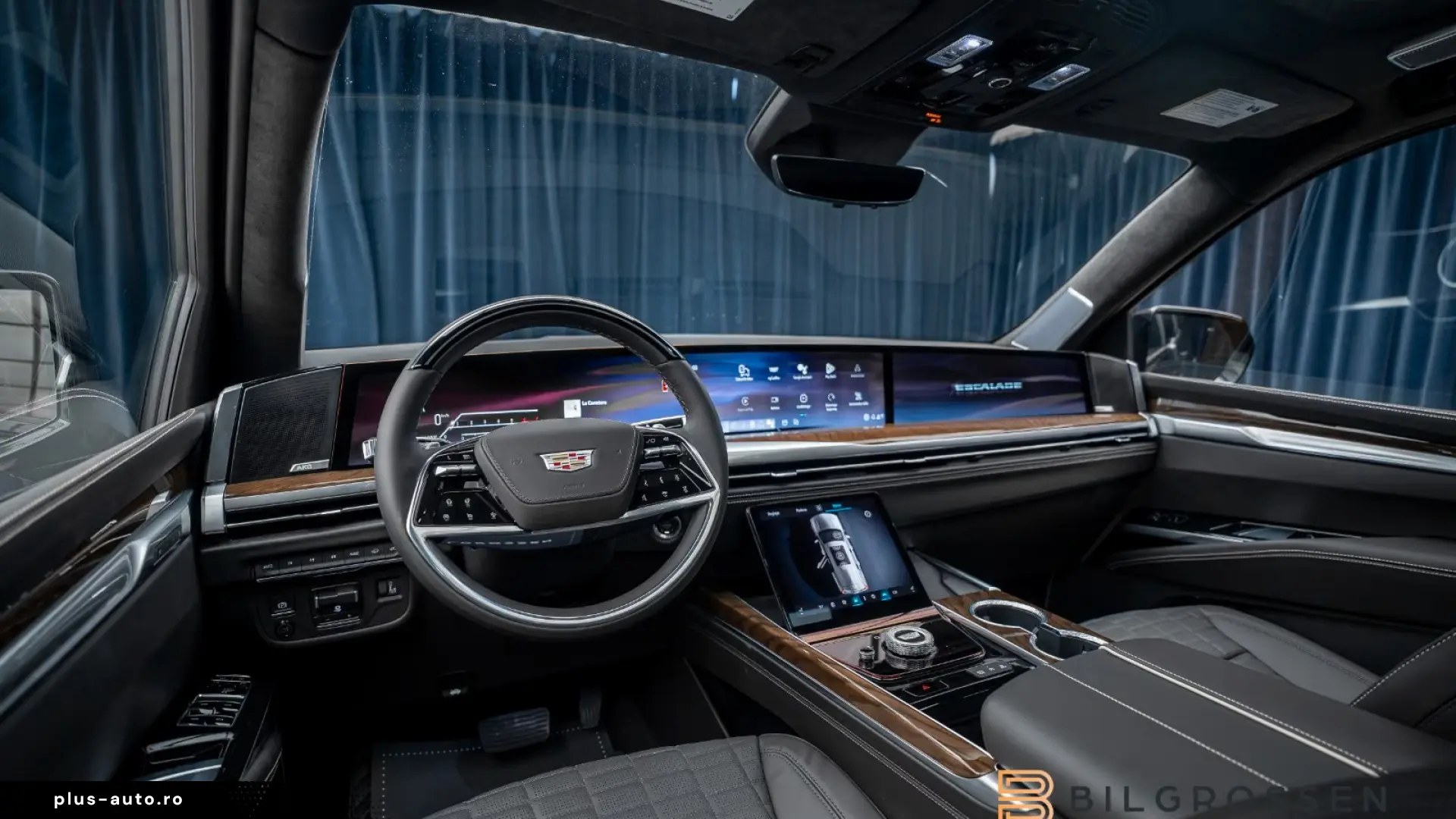 Cadillac Escalade Platinum Sport Exclusive Seats 24  MY26