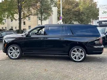 Cadillac Escalade ESV 6.2 V8