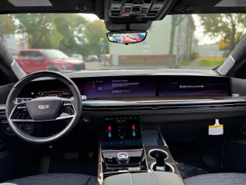 Cadillac Escalade ESV 6.2 V8