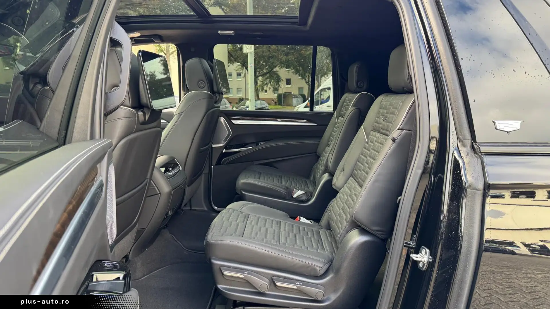 Cadillac Escalade ESV 6.2 V8