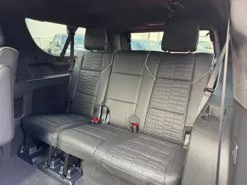 Cadillac Escalade ESV 6.2 V8