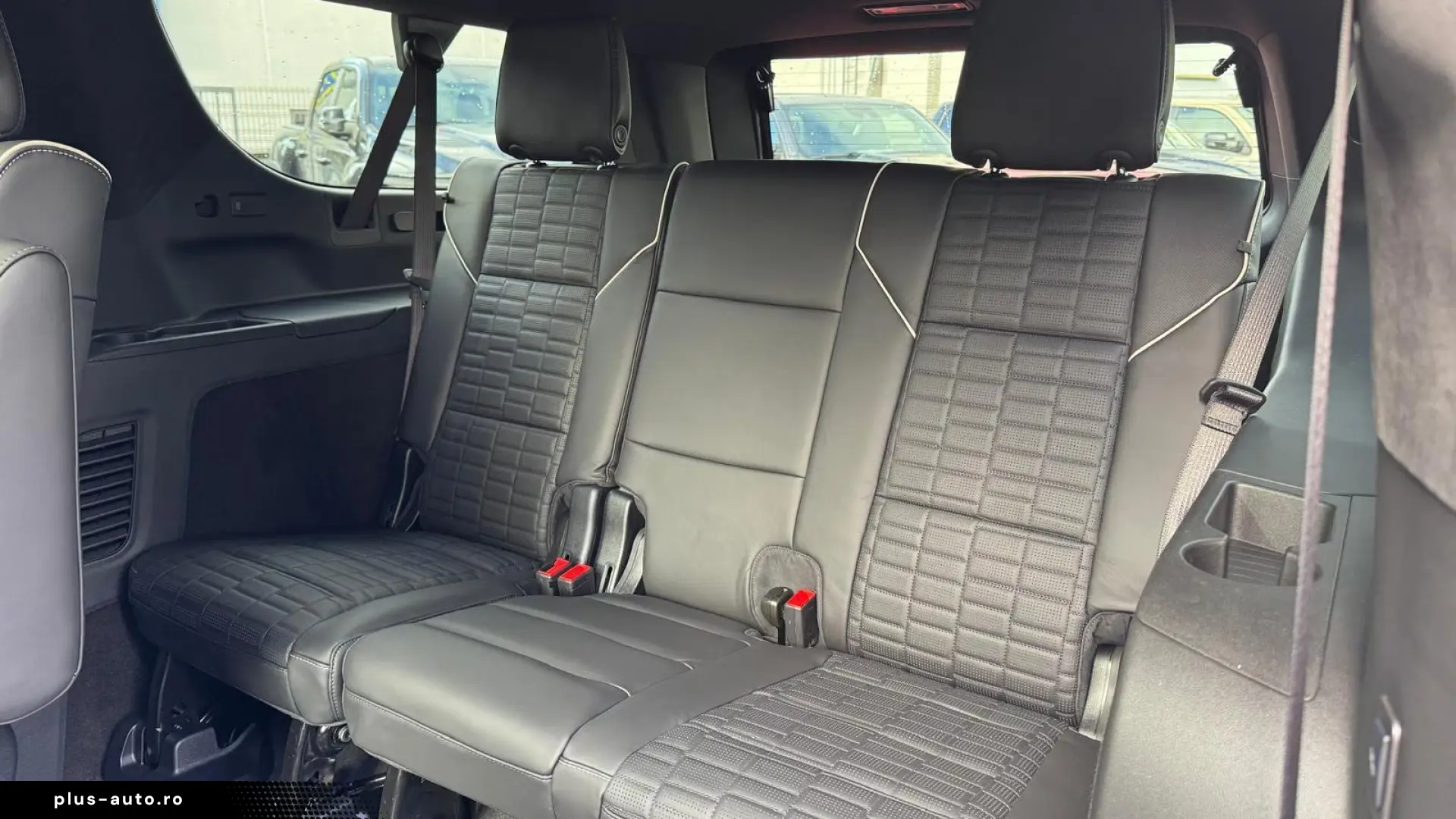 Cadillac Escalade ESV 6.2 V8