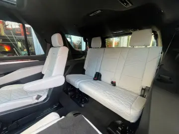 Cadillac Escalade Sport Platinum 6.2l MY26