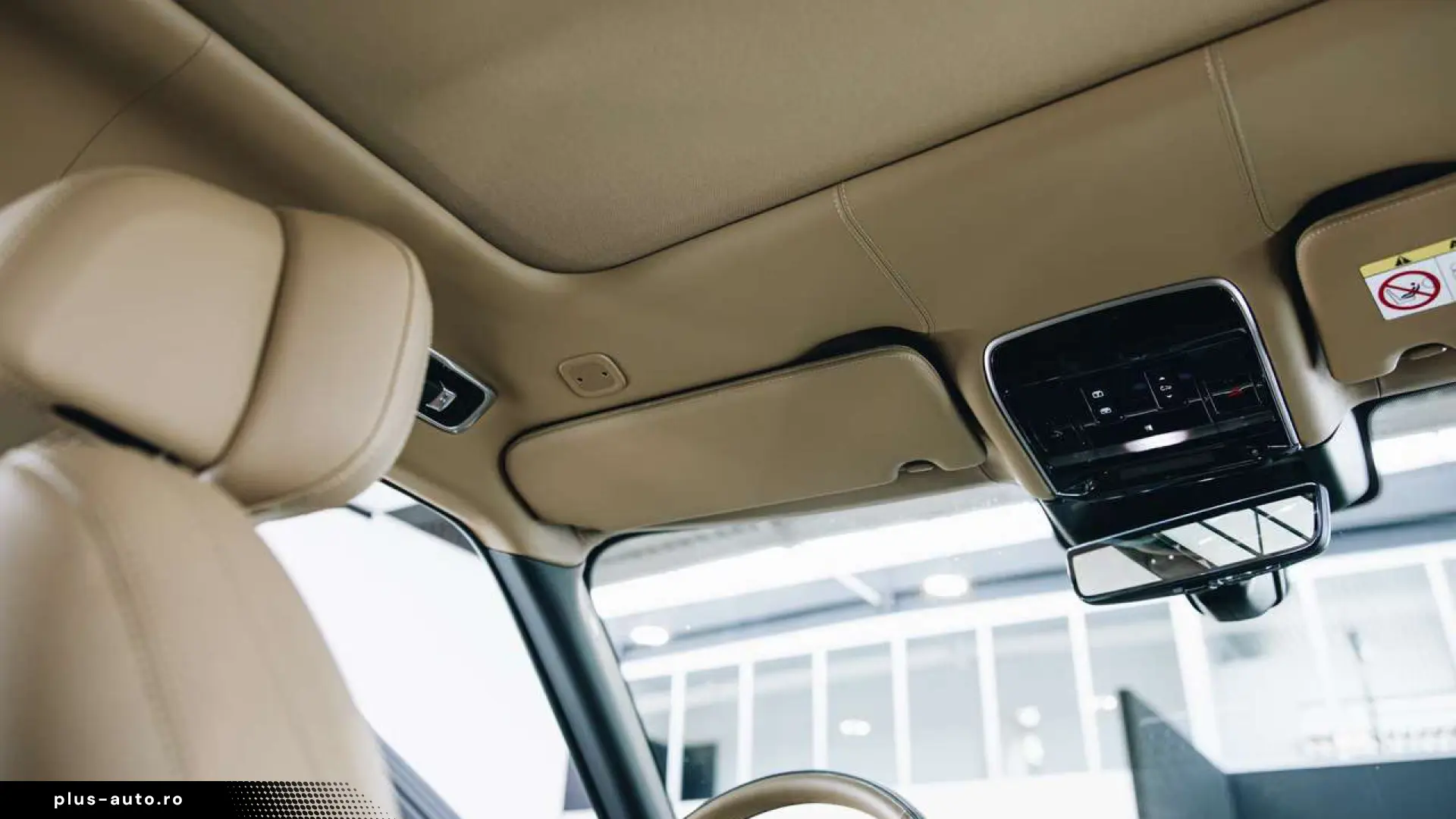 Land Rover Range Rover P550e Autobiography Massage